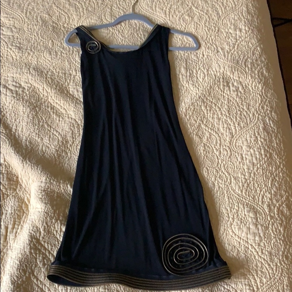 Zipper-detailed dress